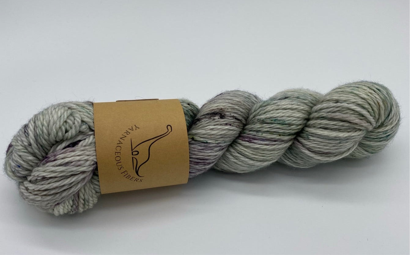 Lambeo Worsted by Yarnaceous
